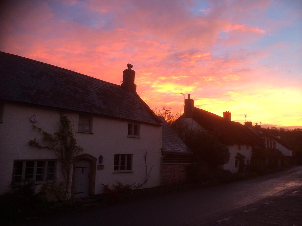 Notley Arms Inn Exmoor National Park Elworthy Exterior foto